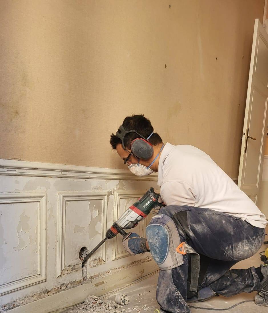 Propose Électricien professionnel : installation, rénovation, dépannage. Assurance pro décennale