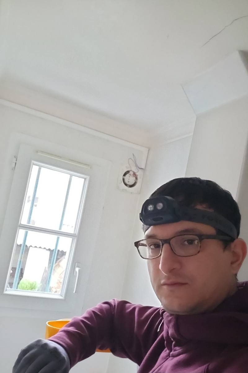 Propose Électricien professionnel : installation, rénovation, dépannage. Assurance pro décennale