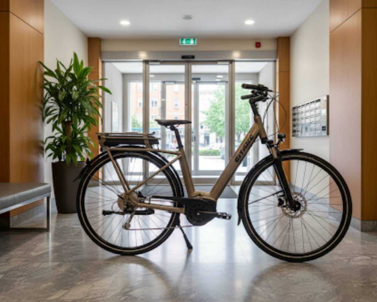 Vends vélo électrique Gitane eC01 D9 - excellent état, comme neuf