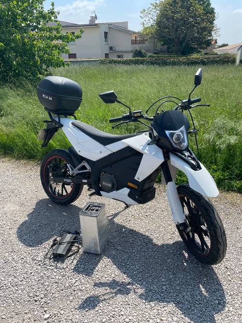 Moto électrique Masai Vision 3000 très bon état, 9 040 km · 2021