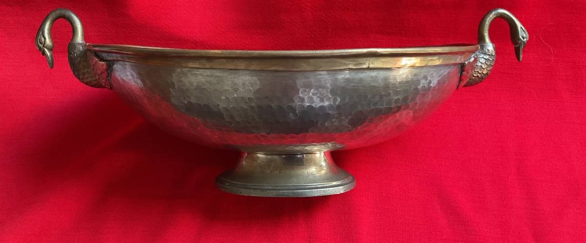 Vends élégant et grand centre de table aux cols de cygnes