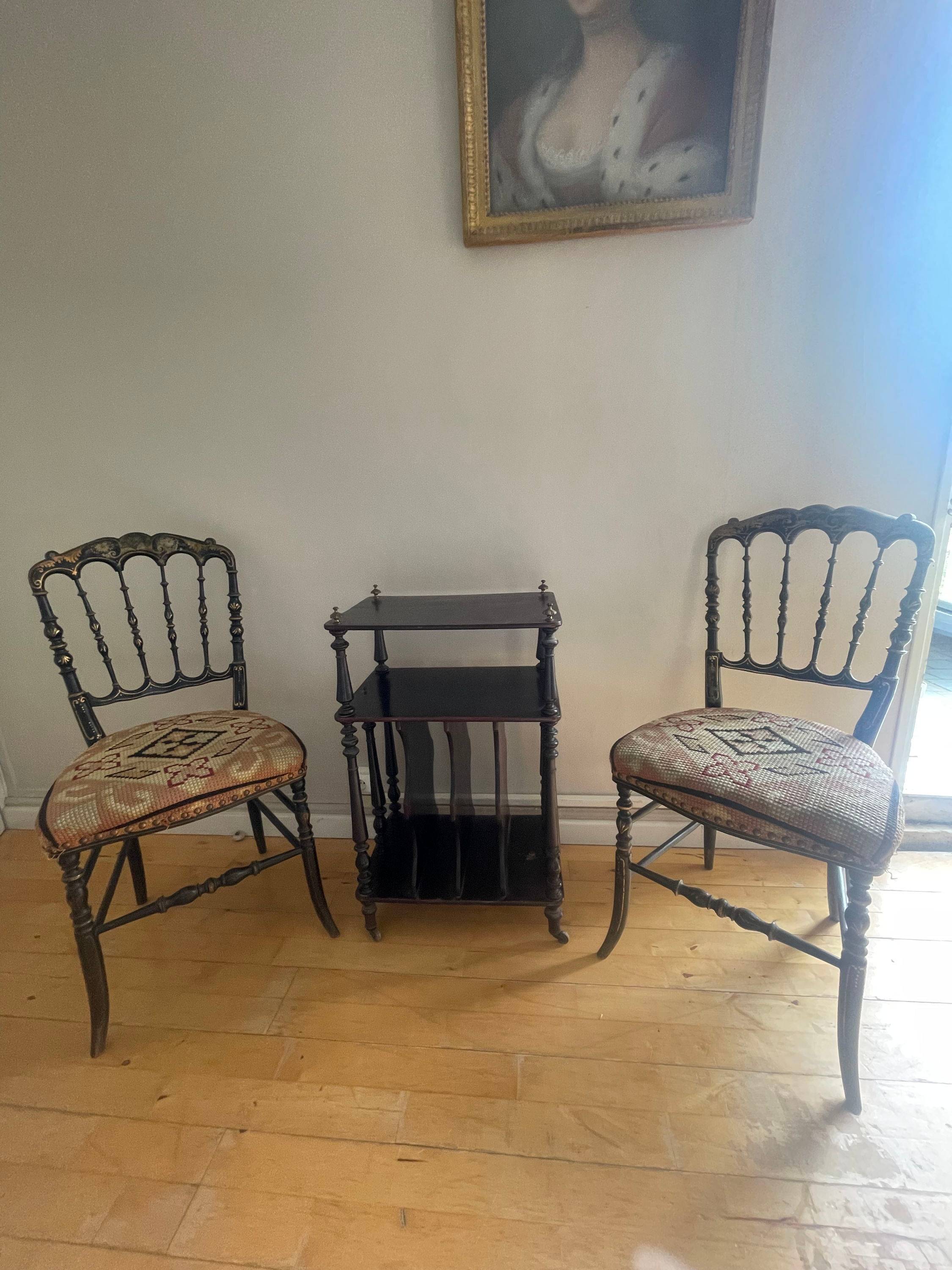 Élégant petit salon Napoléon III