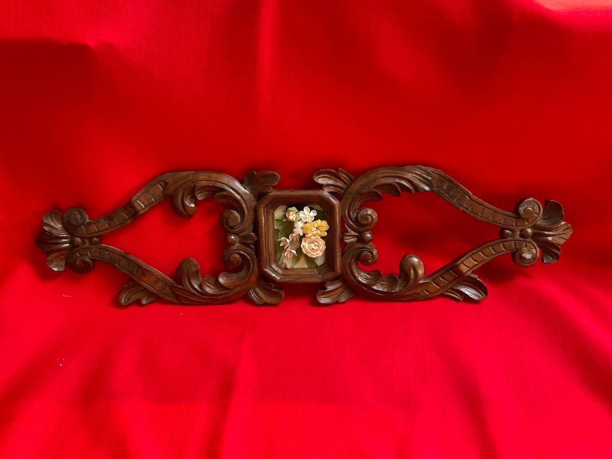 Element de décoration en bois sculpté époque XIXe siecle