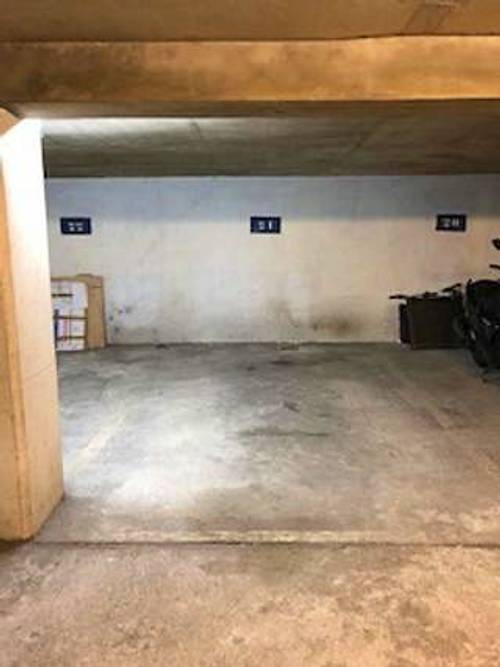 Loue emplacement parking sécurisé Levallois- Neuilly