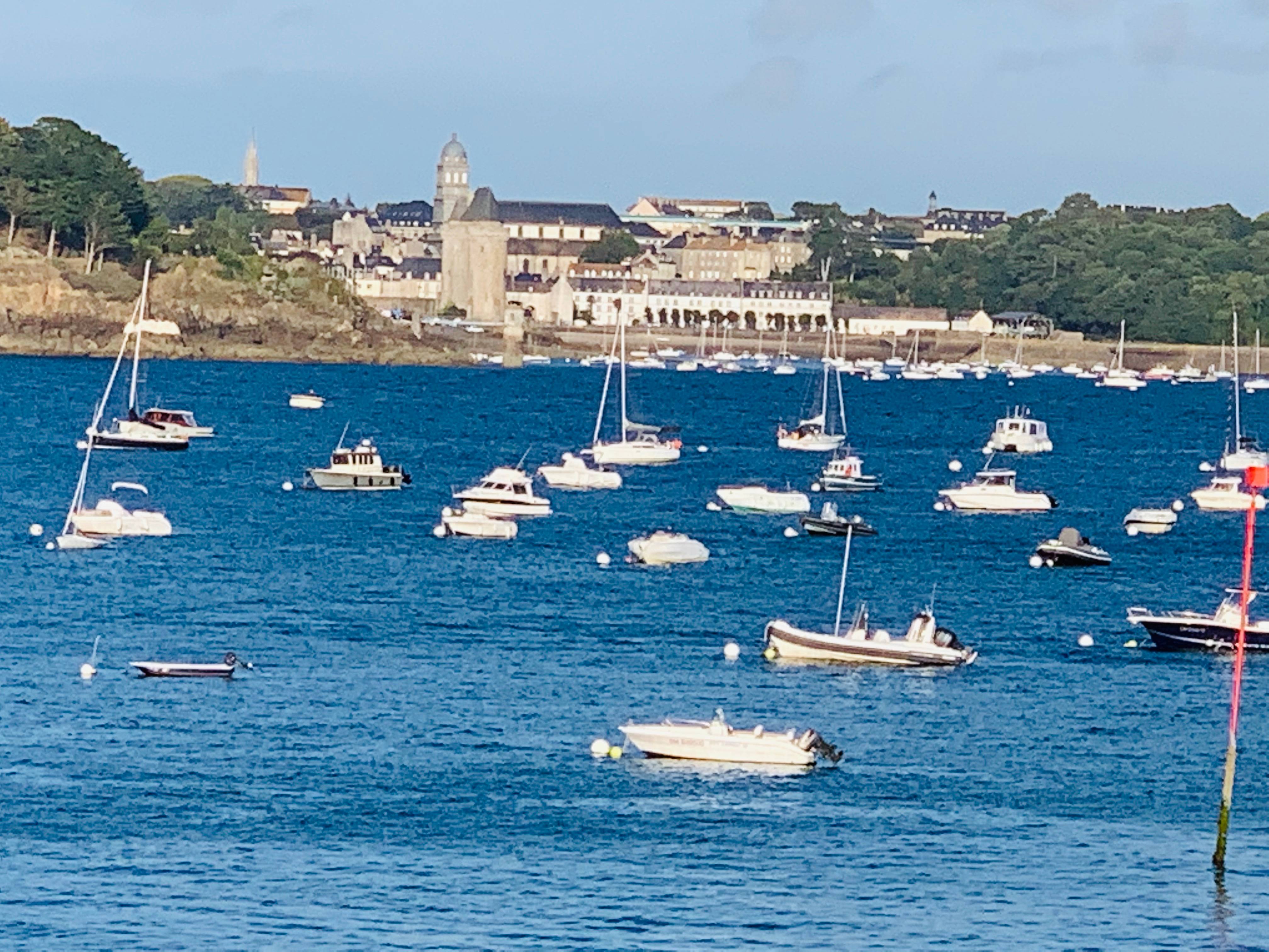 Recherche employée de Maison à plein temps pour l’été du 11 juillet au 28 août à Dinard (35800)