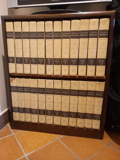 Vends encyclopédie britannique en 24 volumes