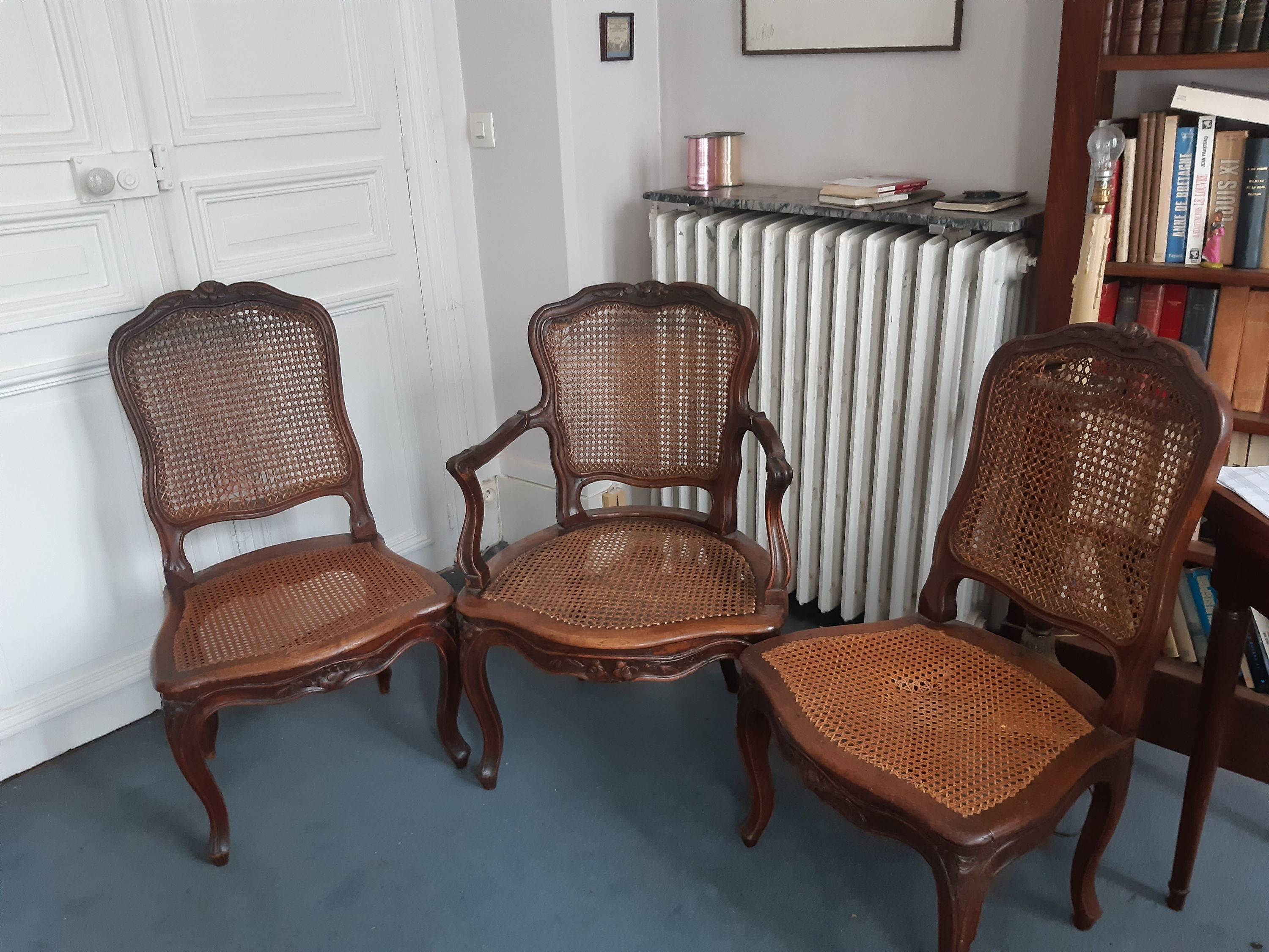 Ensemble chaises,fauteuil