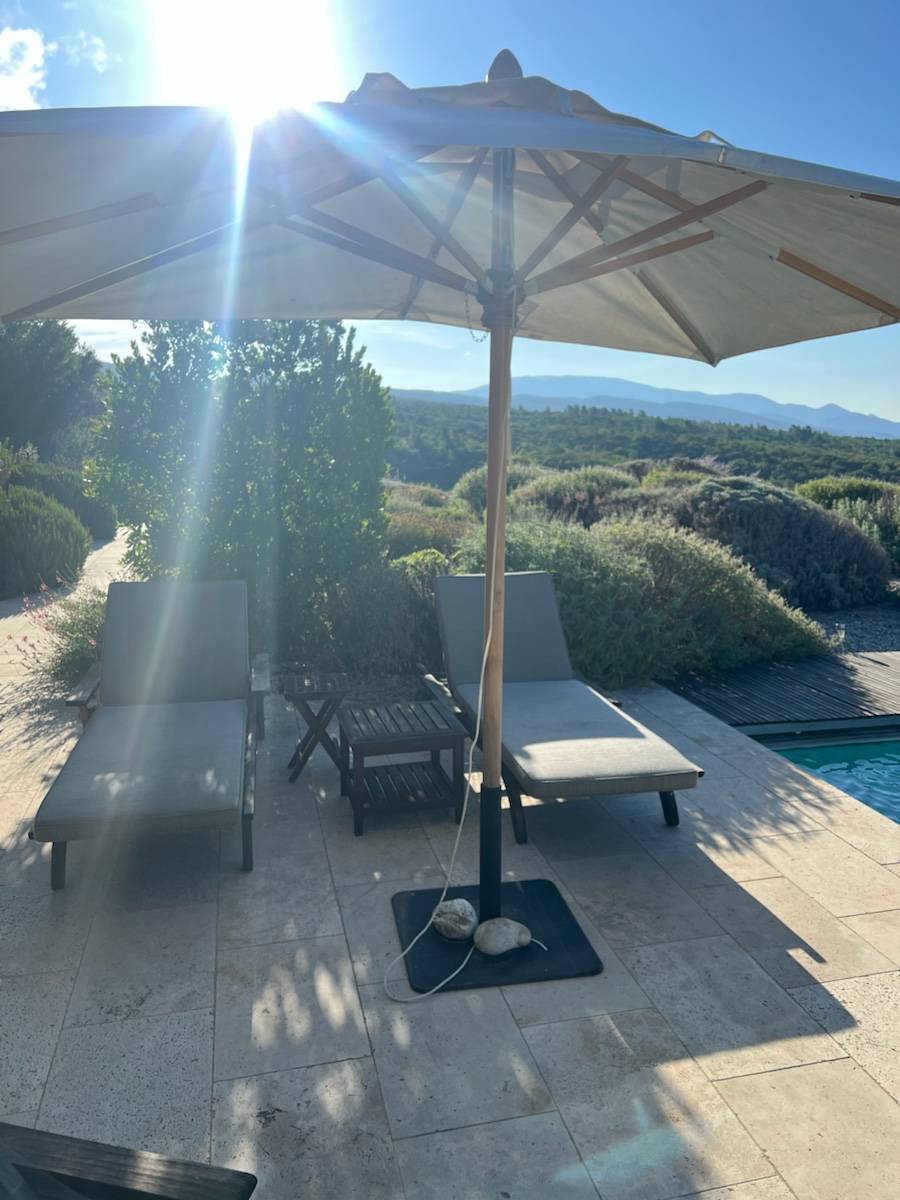 Vends ensemble mobilier de piscines Tectona
