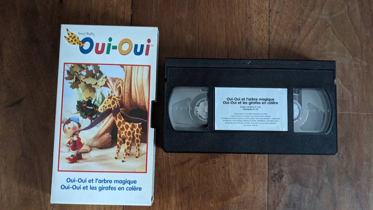 Vends K7 Oui Oui 2 épisodes : Les girafes en colère et L’arbre magique