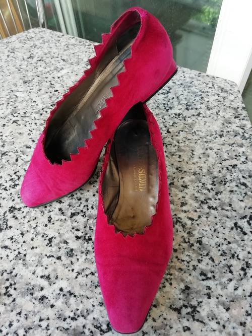 Escarpins en daim fuchsia Pointure 37