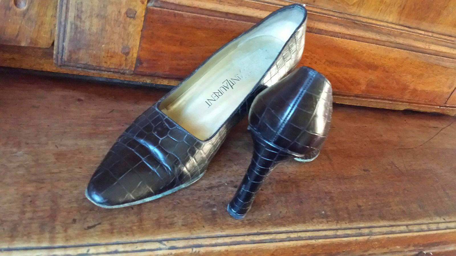 Escarpins Yves St Laurent Taille M 37 marron facon croco