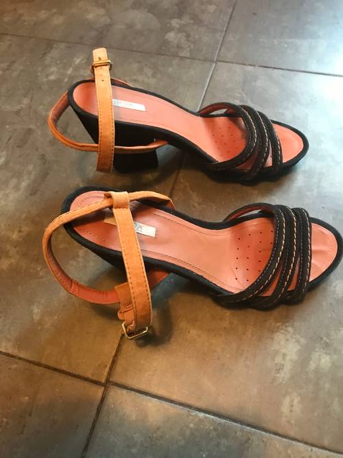 Vends escarpins GEOX - Pointure 38