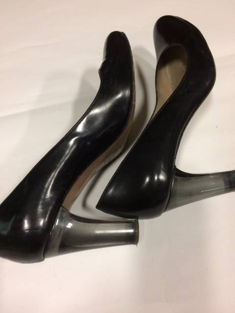 Escarpins vernis noir avec talon transparent Paule Ka