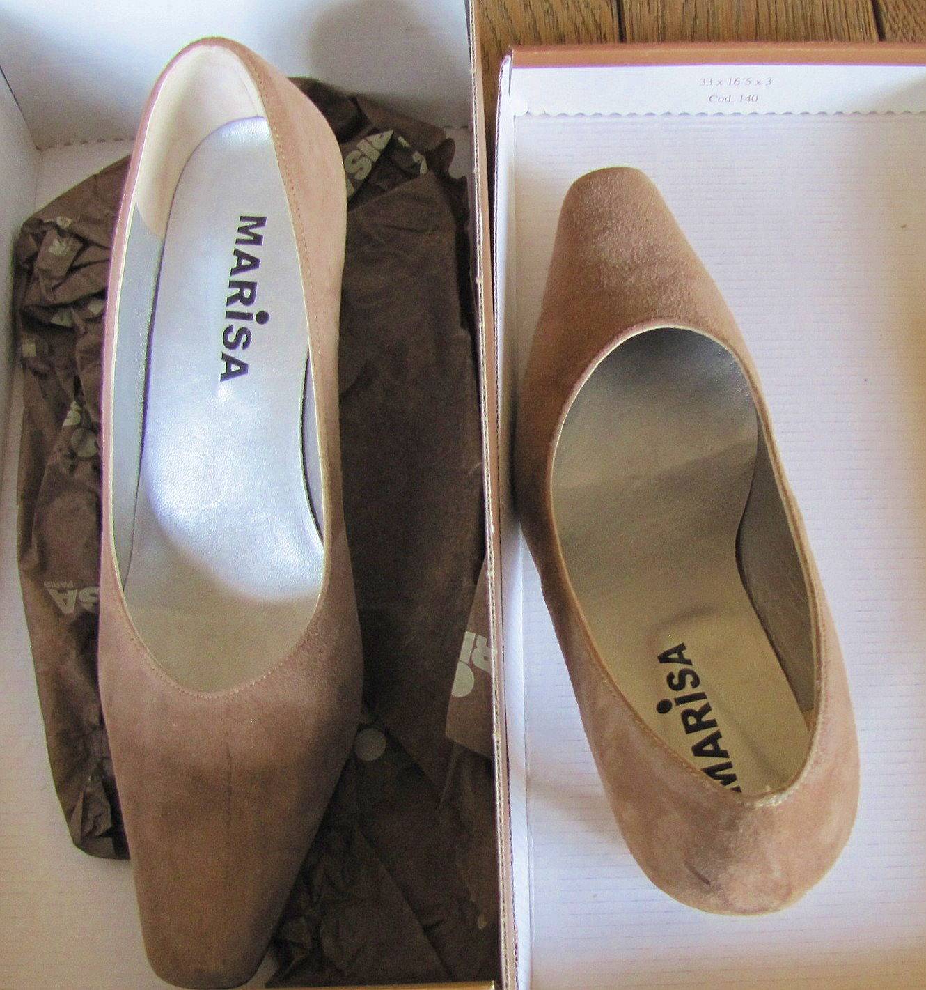 Escarpins en nubuck beige T.37,5/38 - marque MARISA