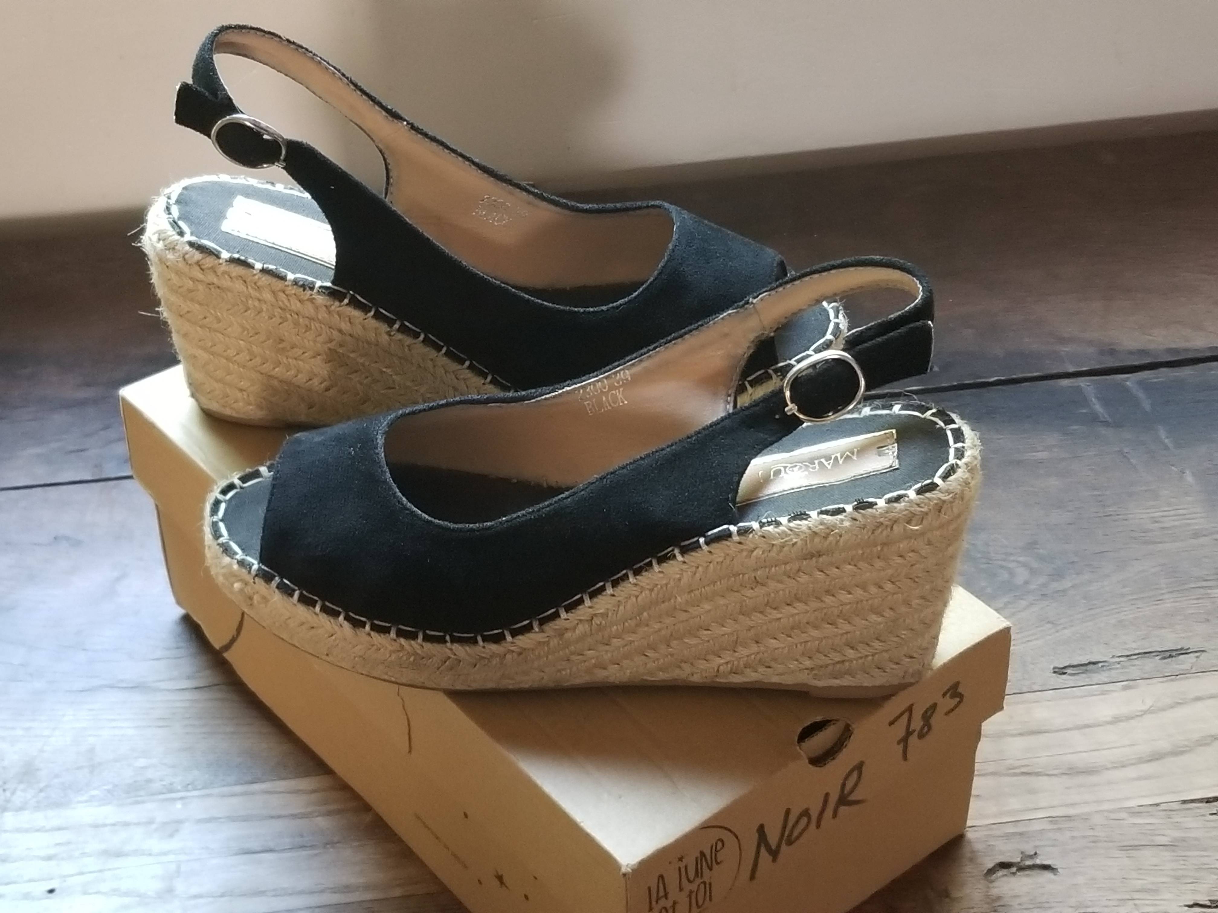 Espadrilles noires talons compensés neuves 39