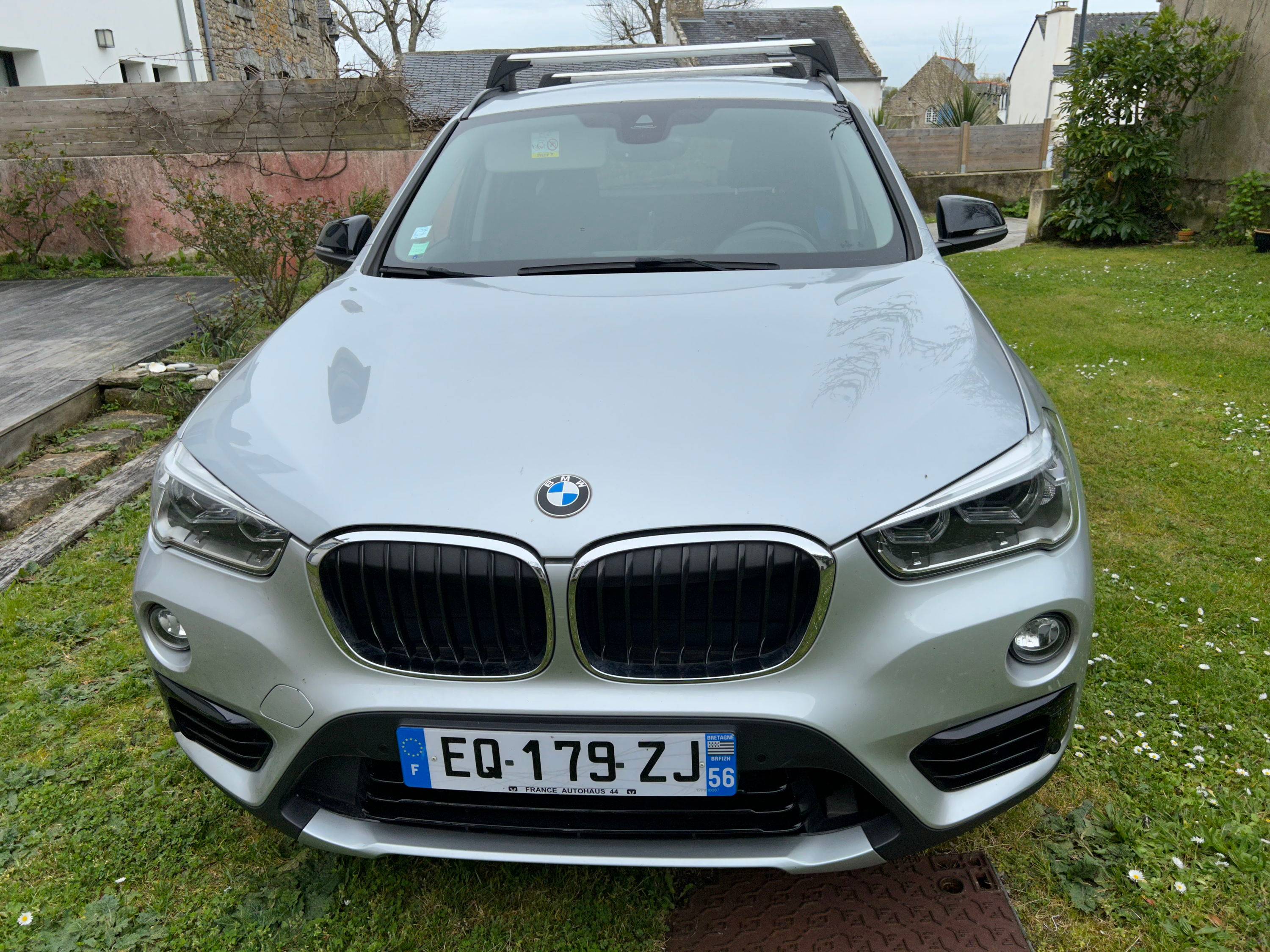 BMW X1 Essence Automatique 2017 très bon état - 127000km