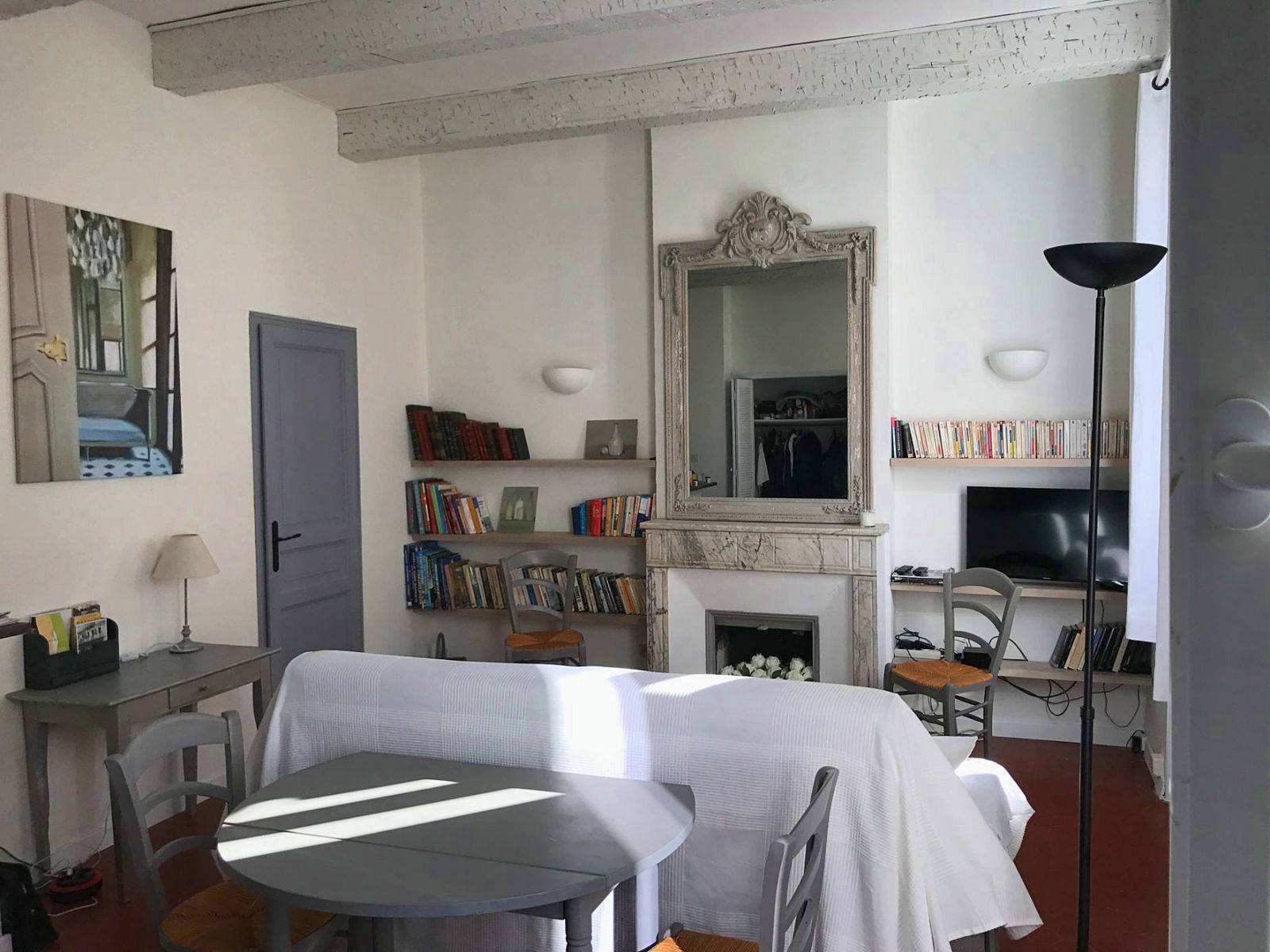 Loue appartement rénové et lumineux - 33m² - Marseille 1er