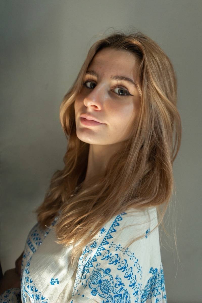 Étudiante de 19 ans responsable et avenante prête à garder vos enfants ...
