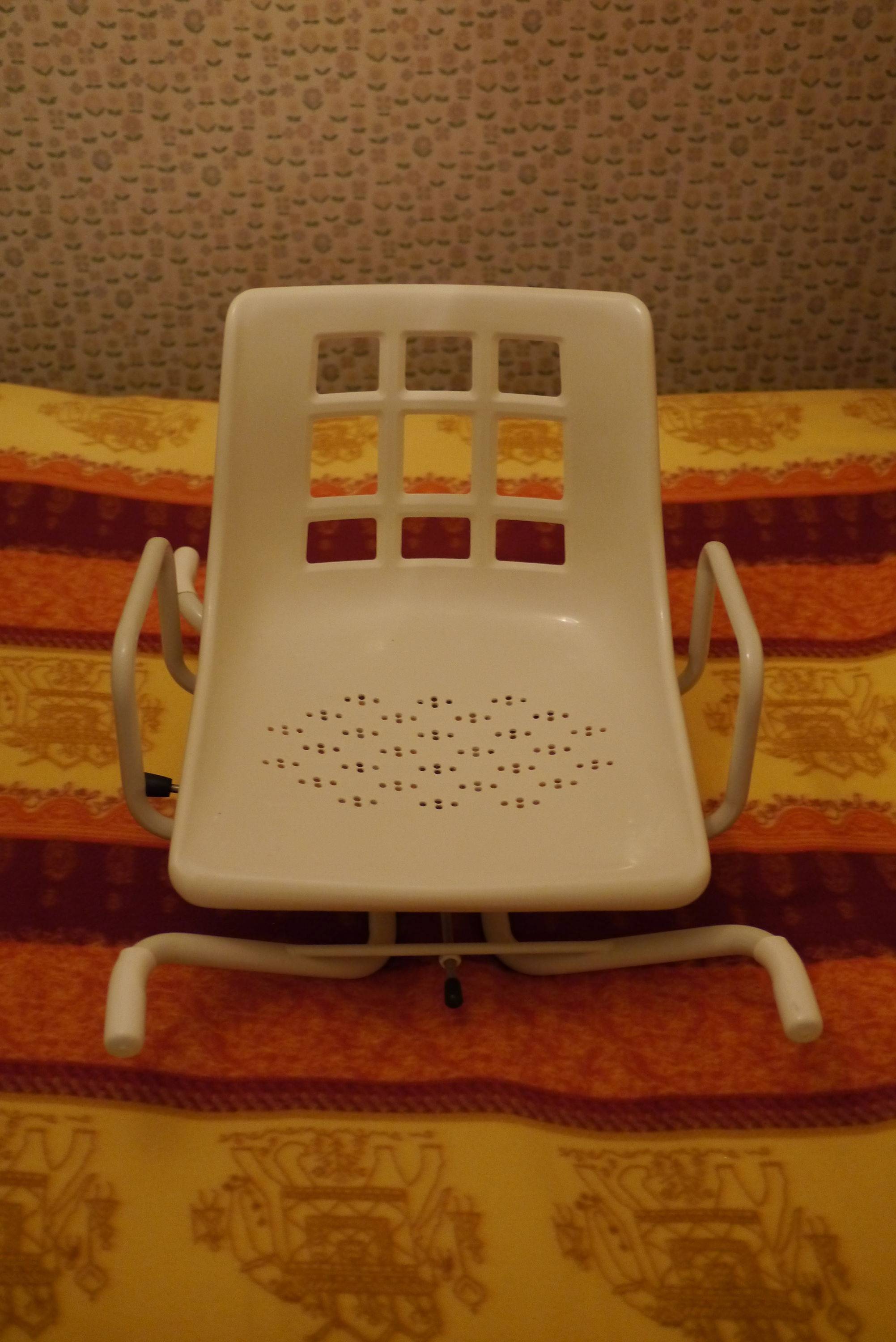Fauteuil de Douche Rotatif en Très Bon Etat