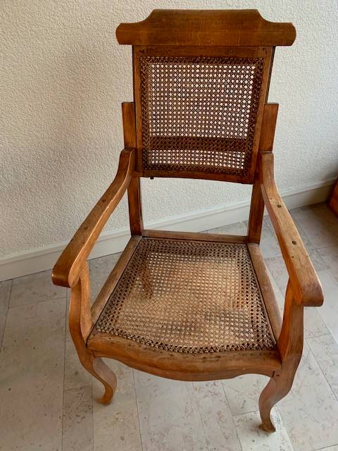 Vends 2 fauteuils de Barbier anciens cannage impeccable dossier peut se lever