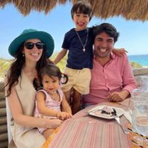 Recommande babysitting avec super nounou à Paris