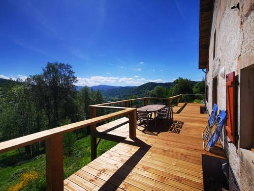 Loue Ferme d’altitude tout confort dans le Parc Naturel des Ballons des Vosges 5 chambres - 12 couchages, Rupt