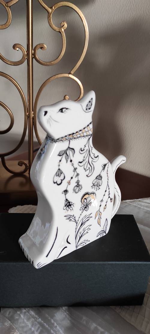 Figurine chat céramique peinte à la main
