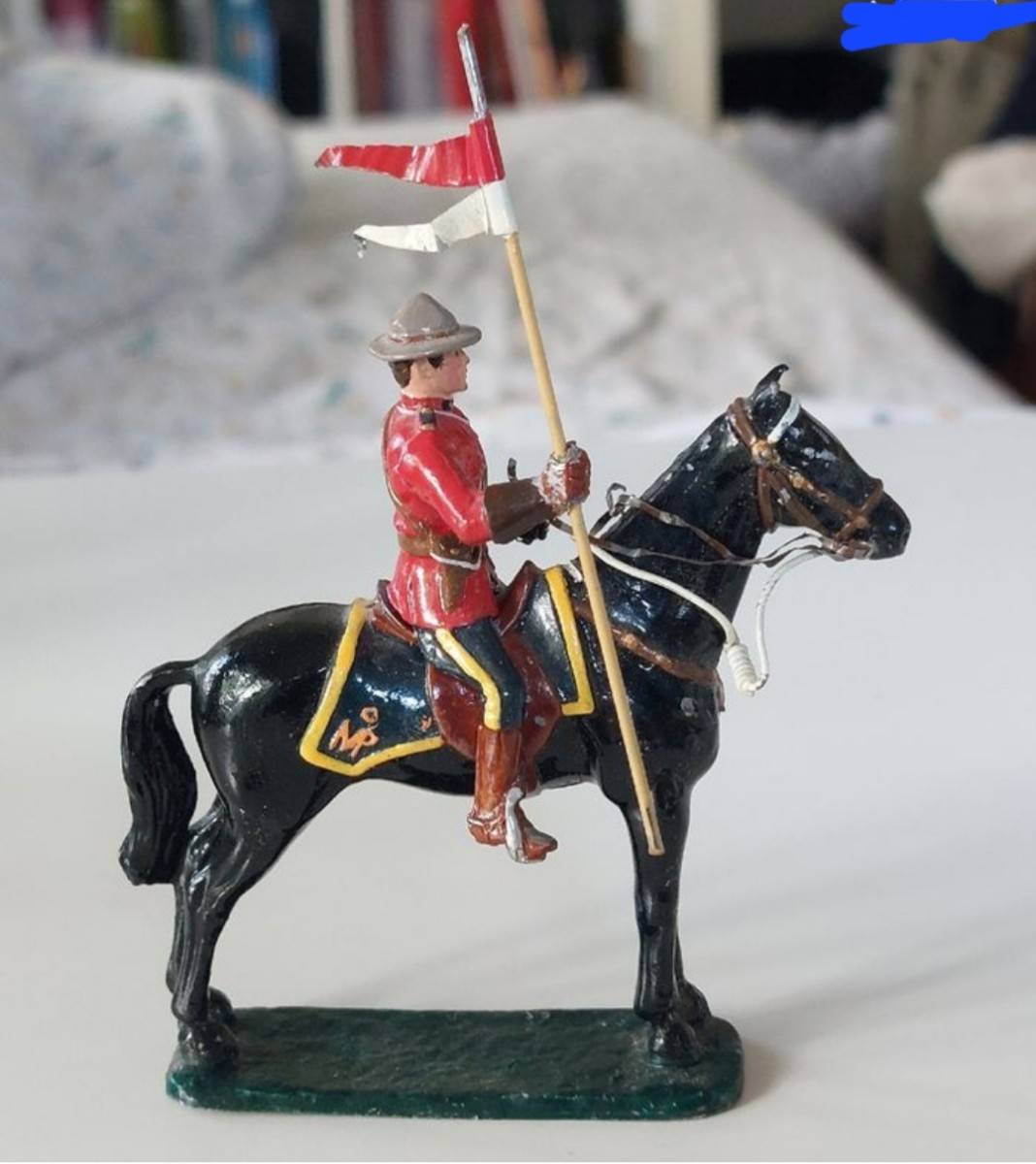 Figurine plomb Police Montée canadienne
