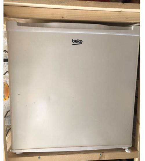 Mini frigo cube blanc