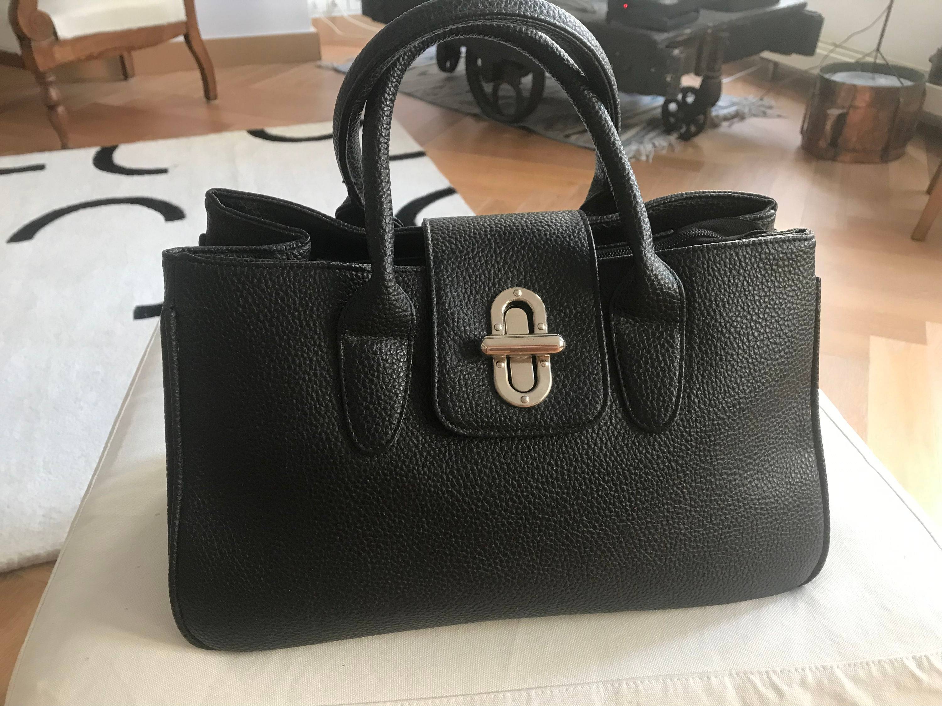 Sac à main "Galantry" finitions parfaites nombreuses poches