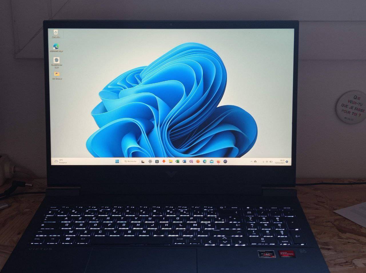 PC Gamer Hp Victus 16 512 Go SSD, 16 Go RAM, AMD Ryzen 5 on Gens de Confiance