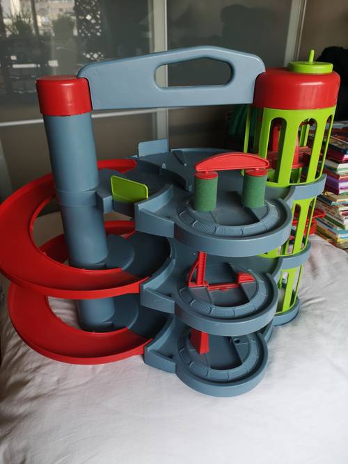Garage petites voitures 3 niveaux