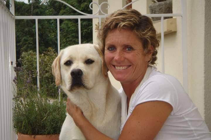Propose Garde de chien à notre domicile pendant vos absences