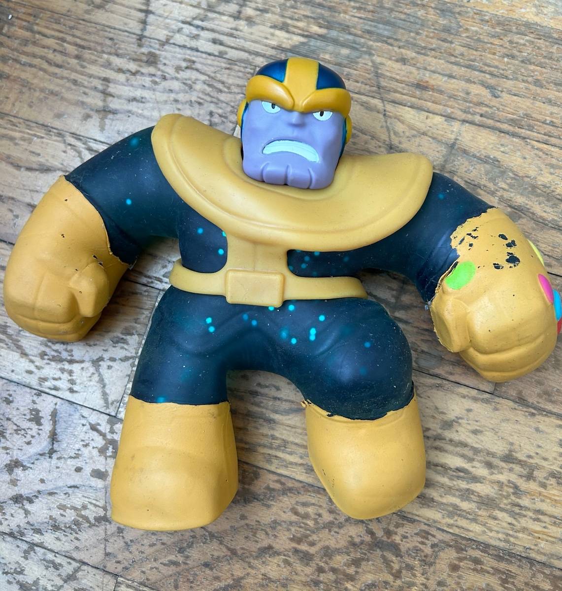 Goo Jit Zu Geant Thanos Neuf