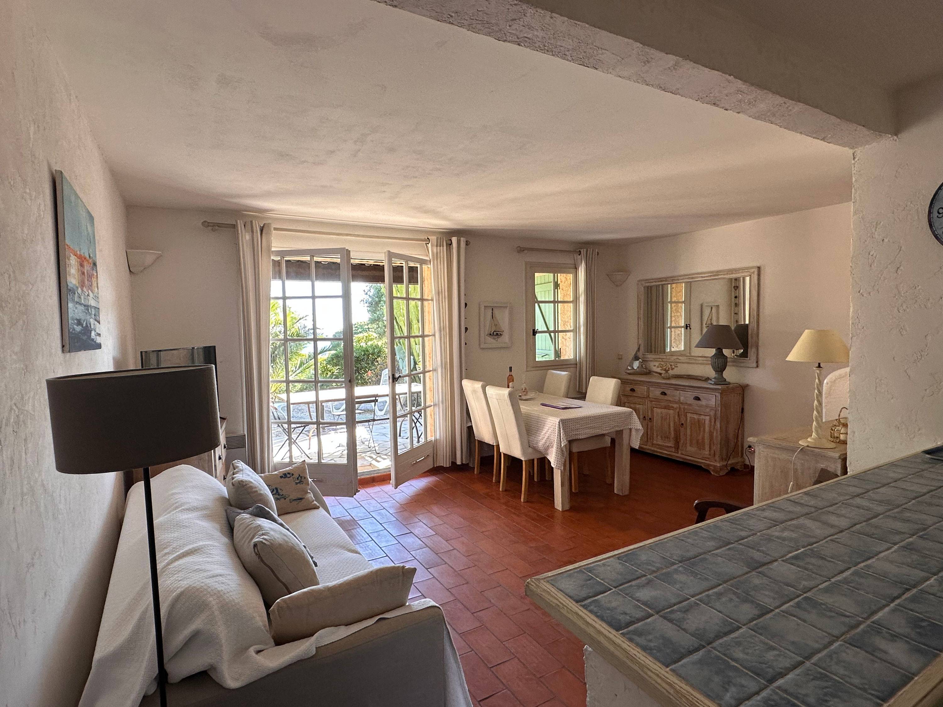 Loue maison à Gigaro La Croix-Valmer près de Saint-Tropez - 5 couchages