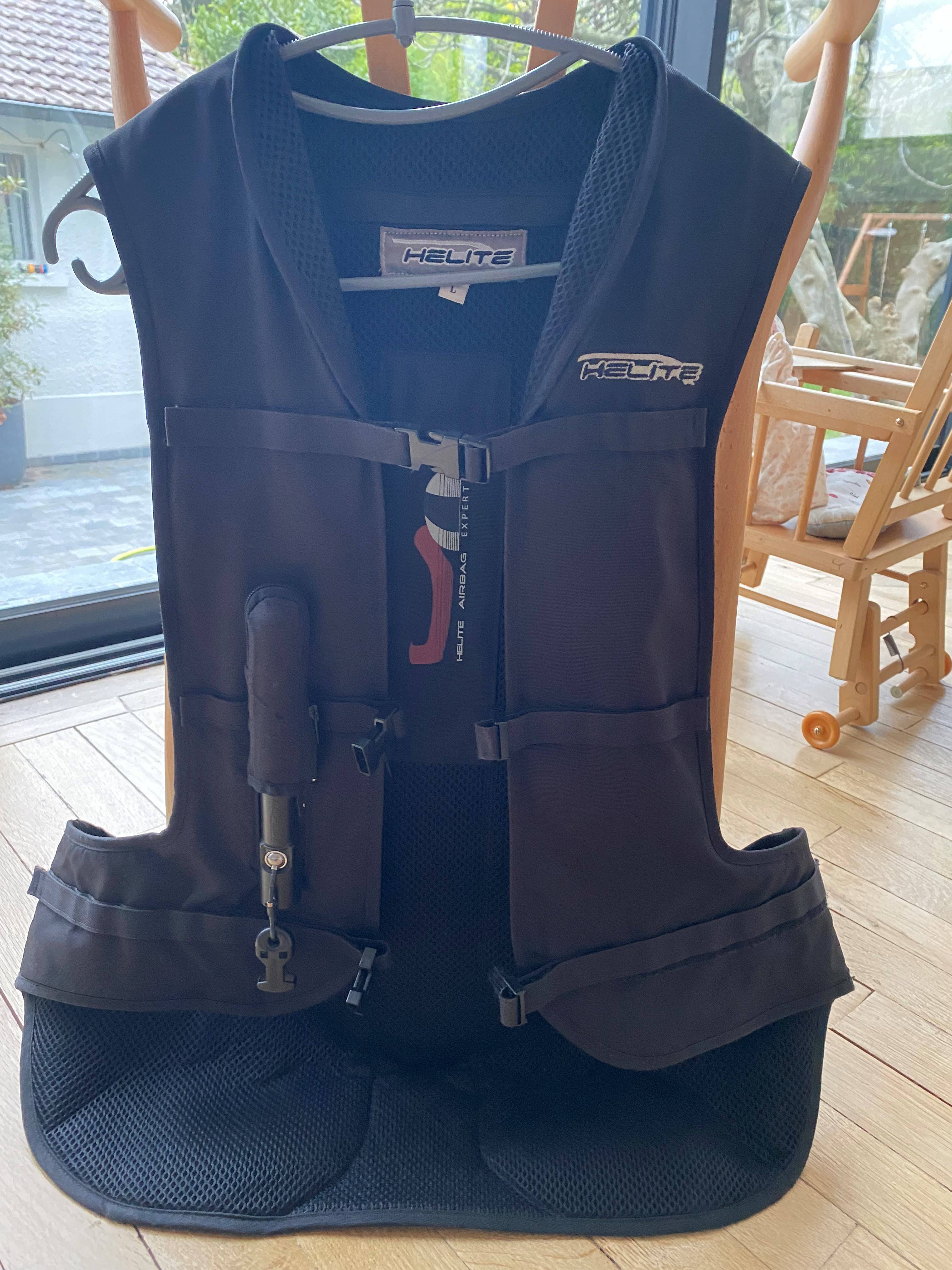 Gilet Airbag Helite Zip’In 2 - Taille Adulte S - Protection Moto/Équitation - Occasion