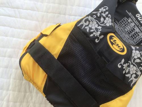 Vends 1 gilet de sauvetage neuf Dag S