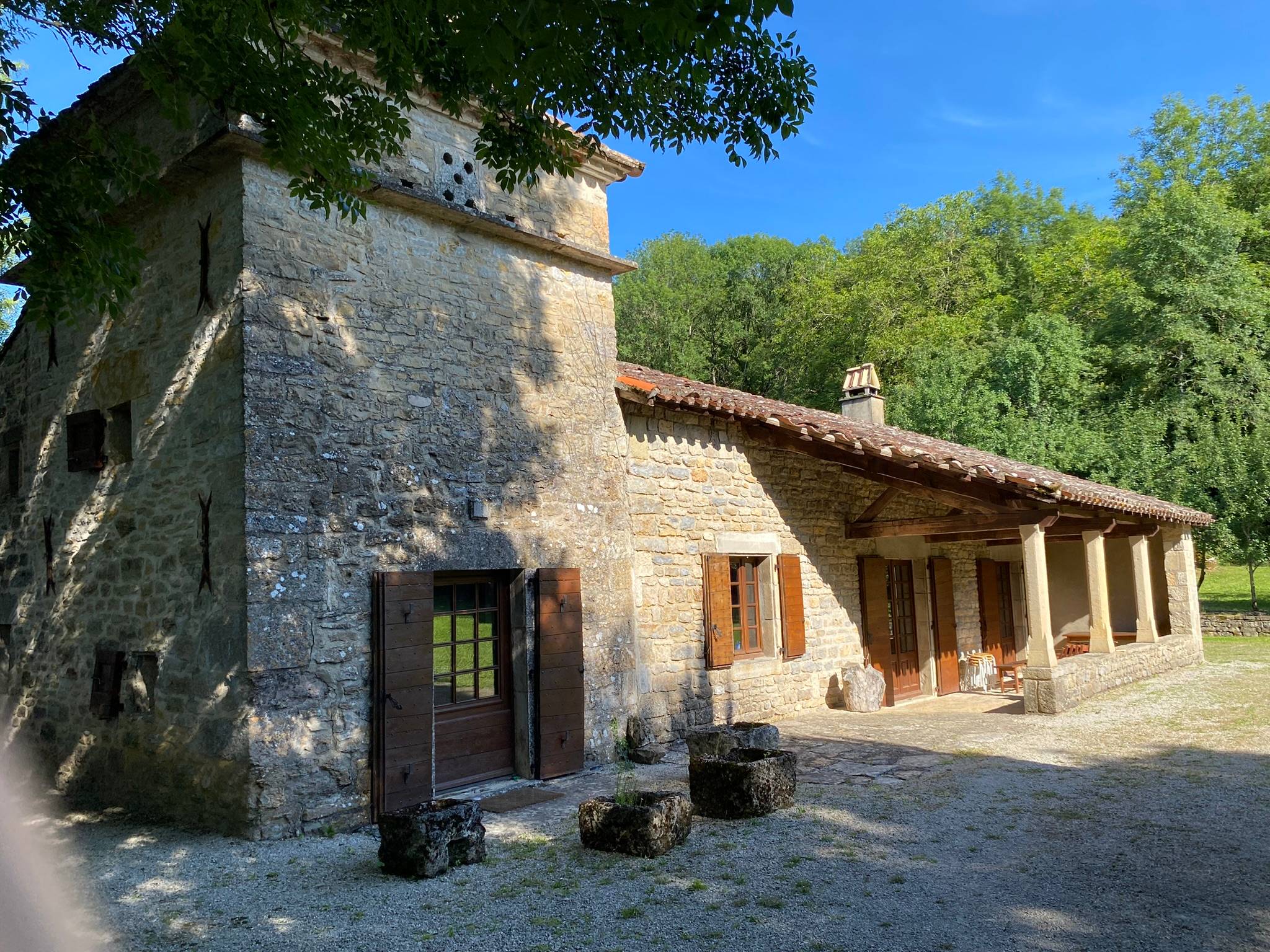 Loue gîte grande maison de charme entièrement rénovée - 14 couchages - 82160 Proche Montauban
