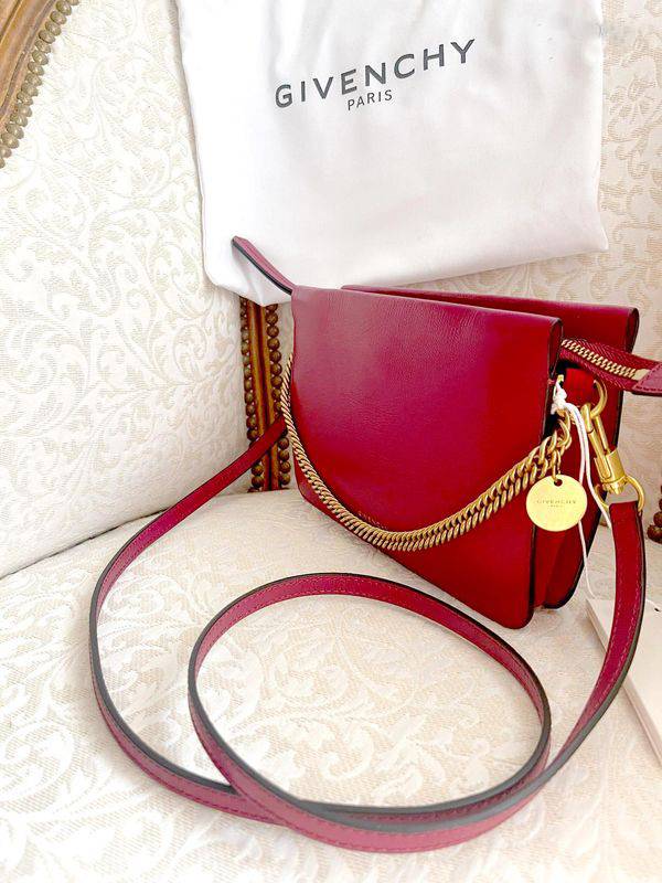 Très beau Sac Givenchy Bandoulière - Cuir Rosé