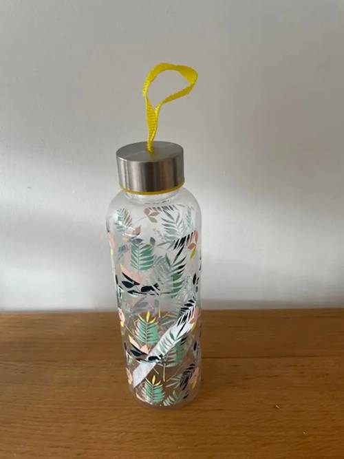 Gourde en plastique à motifs - Neuve