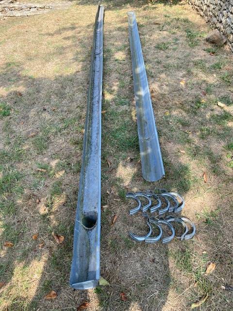 Gouttière zinc - 10,80m- bon état de fonctionnement