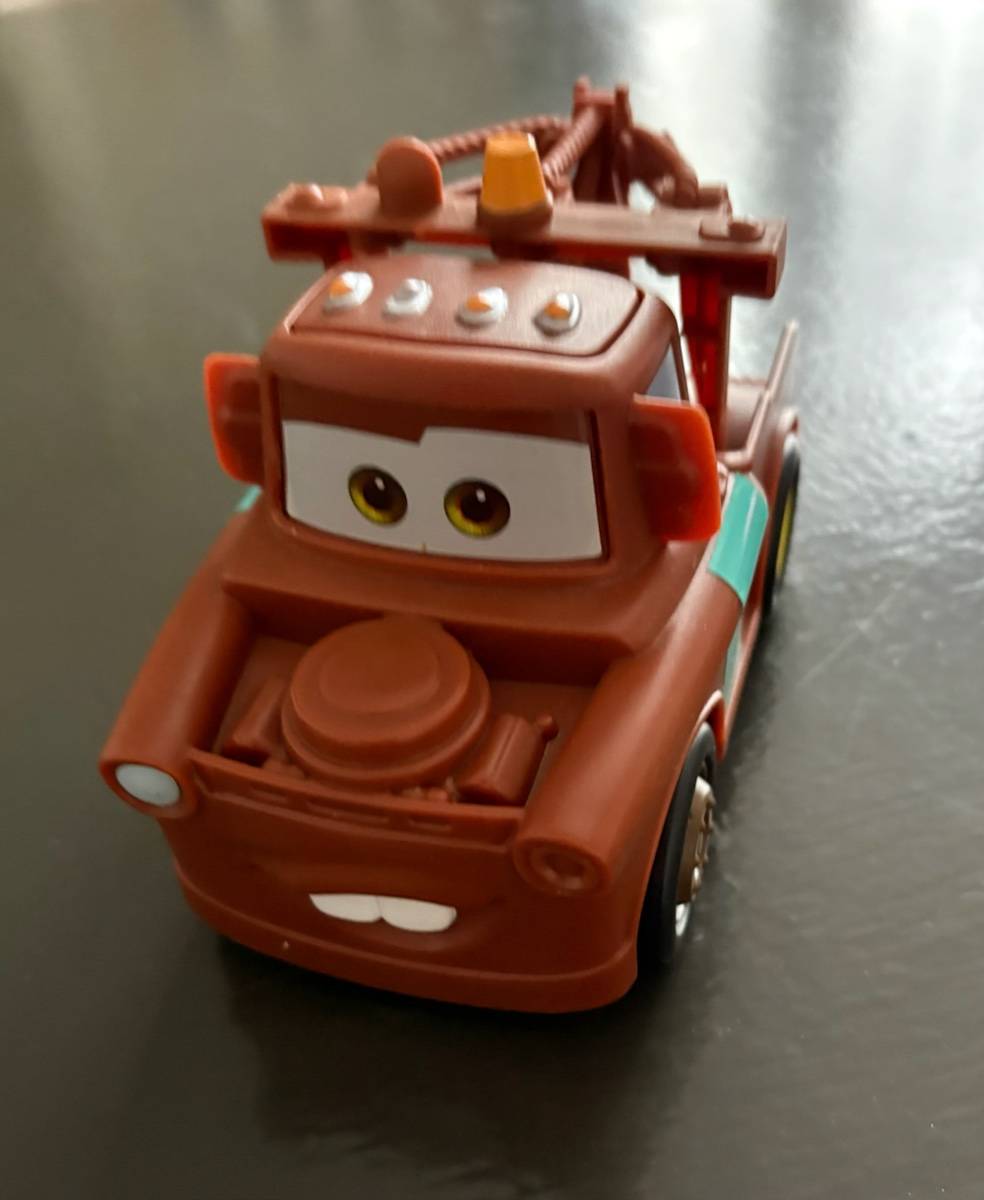 Grand camion Cars Disney marron neuf