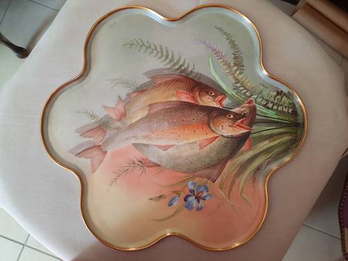 Grand plat de Limoges en porcelaine peinte années 1920-1930