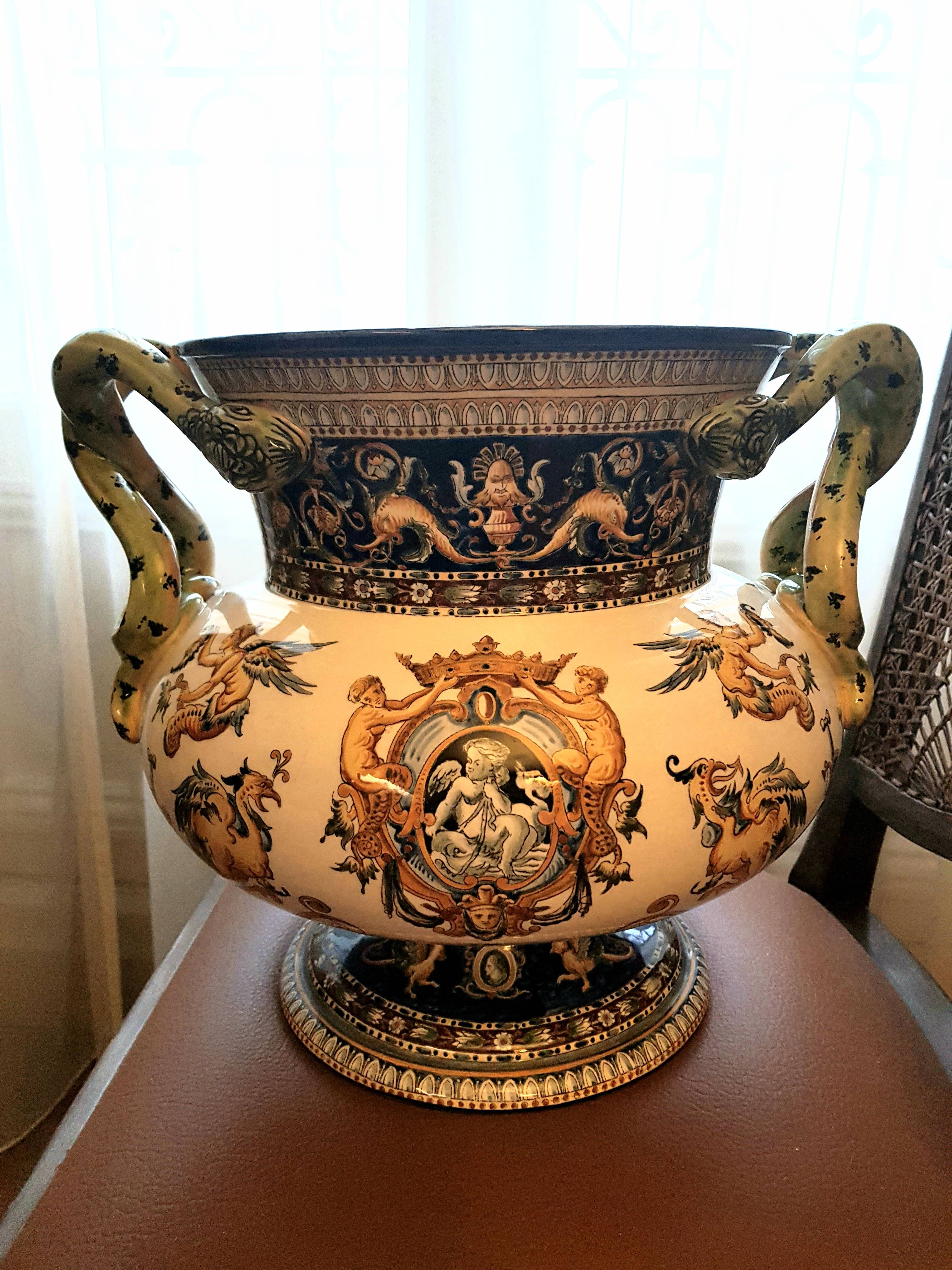 Grand vase Medicis en faïence de Gien