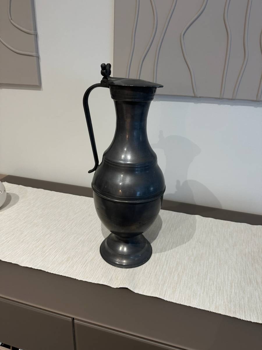 Vends grand pichet en étain / aiguière