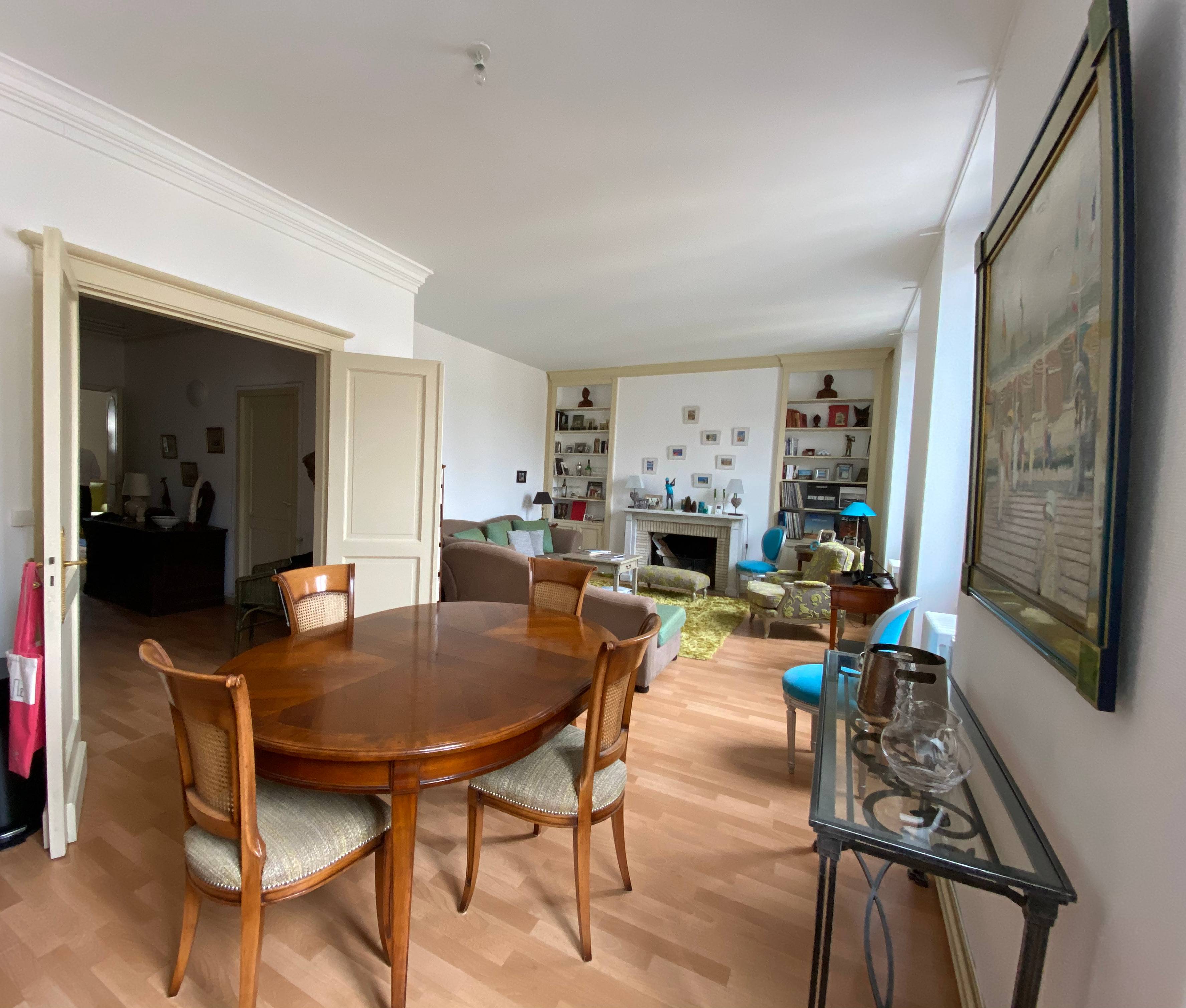 Loue Grand 3 pièces 114m² Avec Terrasse Proche Palais de Justice - 2 chambres, Bordeaux (33)