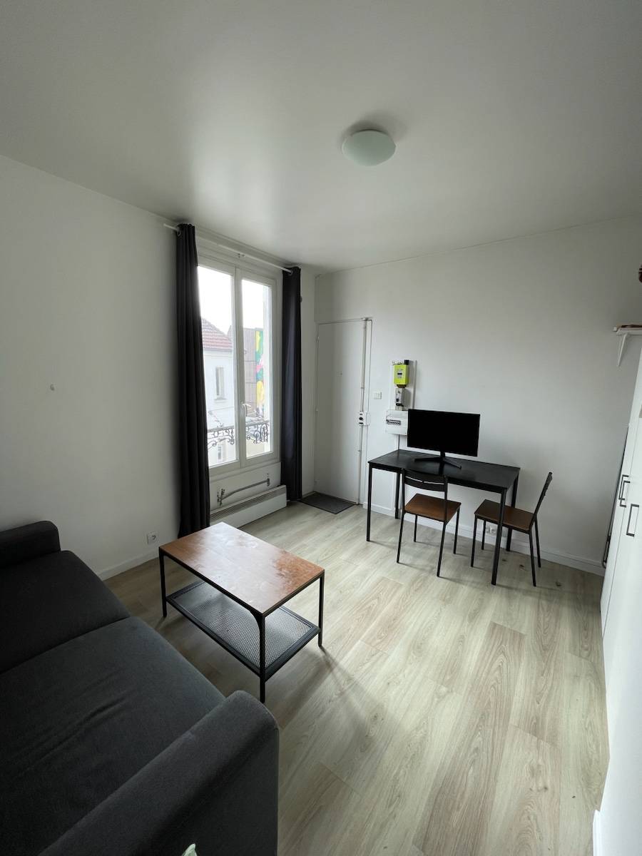 Loue grand studio calme et lumineux - 20m², Aubervilliers (93)