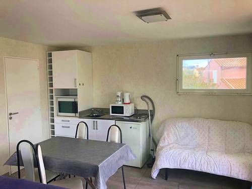 Loue Pérols, proximité Montpellier, bail civil, du 29/04 au 31/08/26, studio 26m², grande terrasse de 50m²