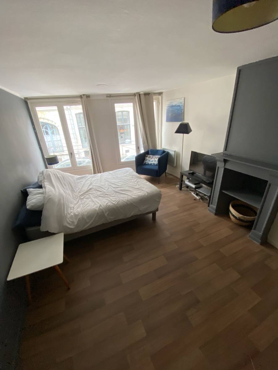 Loue grand studio vieux Lille - 1 chambre,  30m².libre  au 15 février