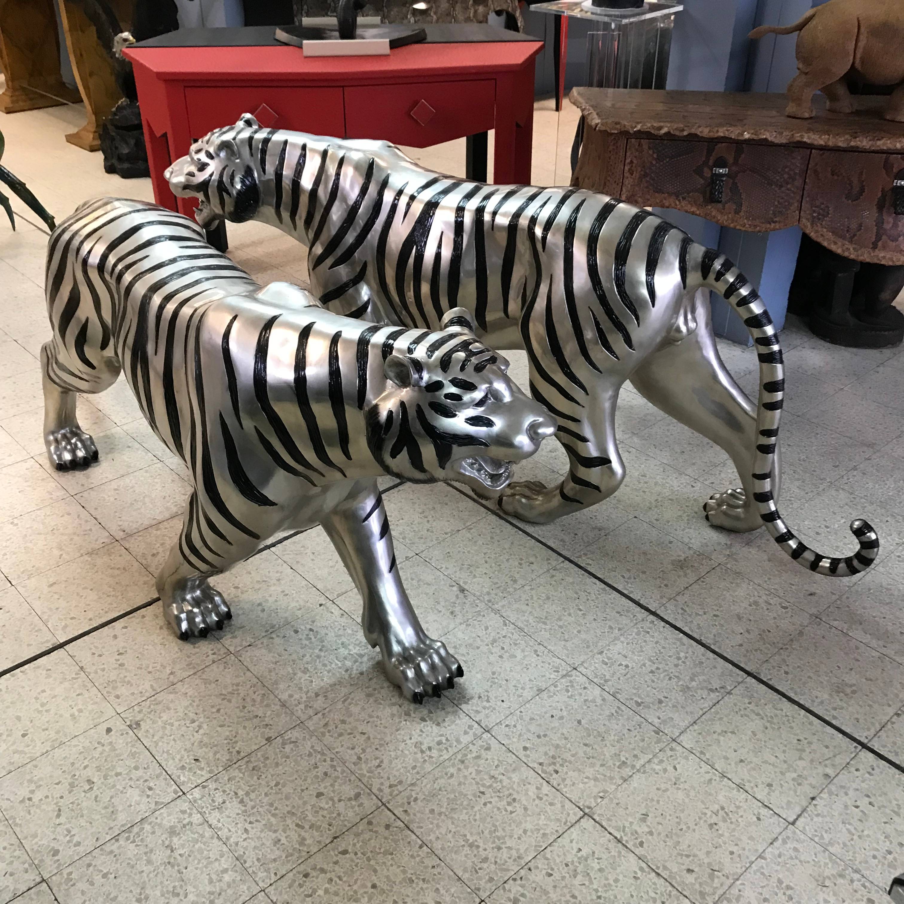 Grands Tigres en bronze argenté - 195 cm